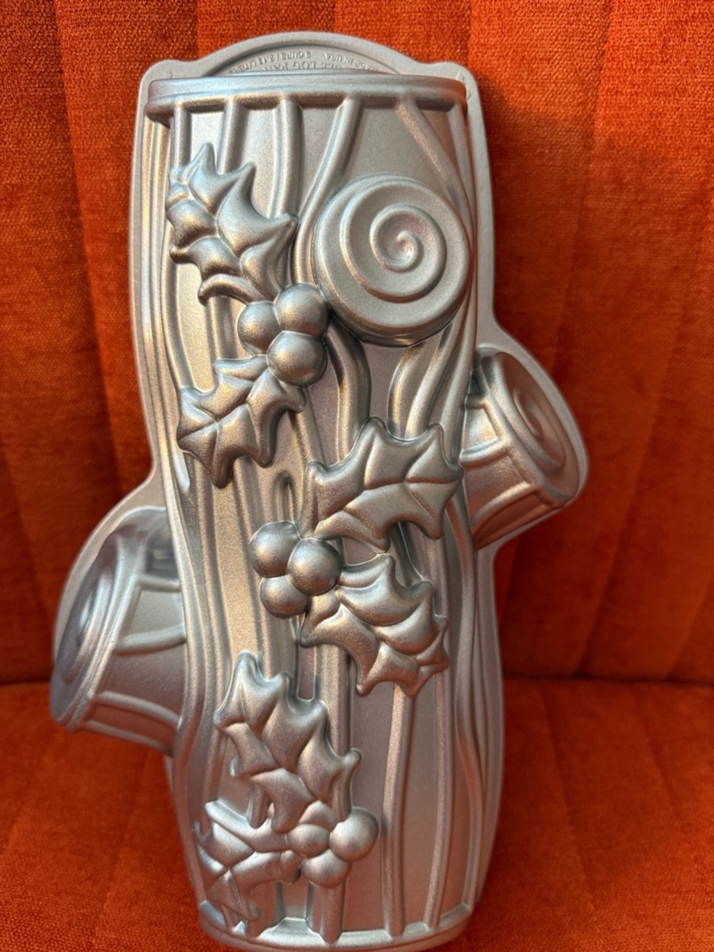 Nordic Ware- Yule Log Pan